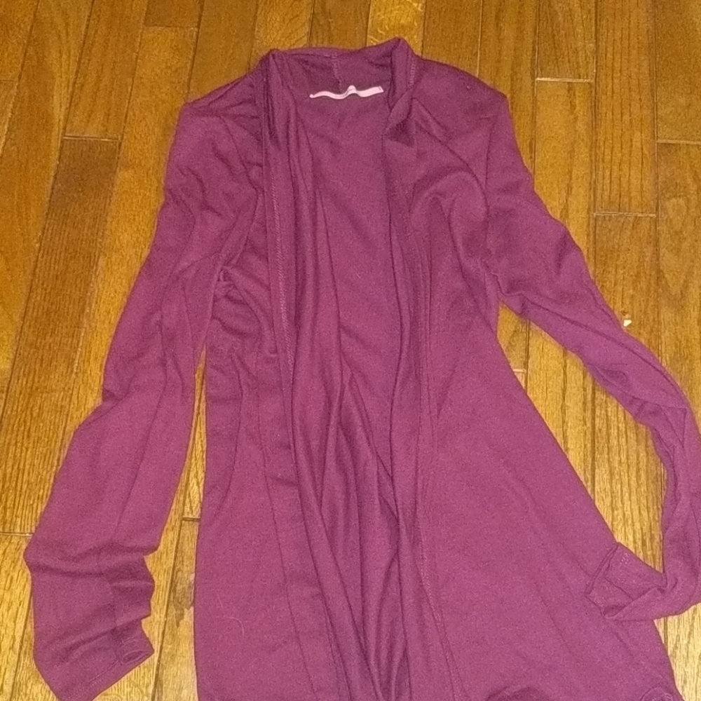 Maroon open cardigan